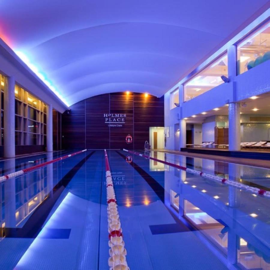 Modern Apartment With Pool Near Golden Terraces Warschau Exterior foto